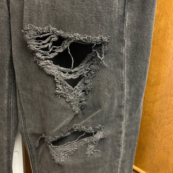 AE soft black distressed high-rise jeans - Picture 3 of 13